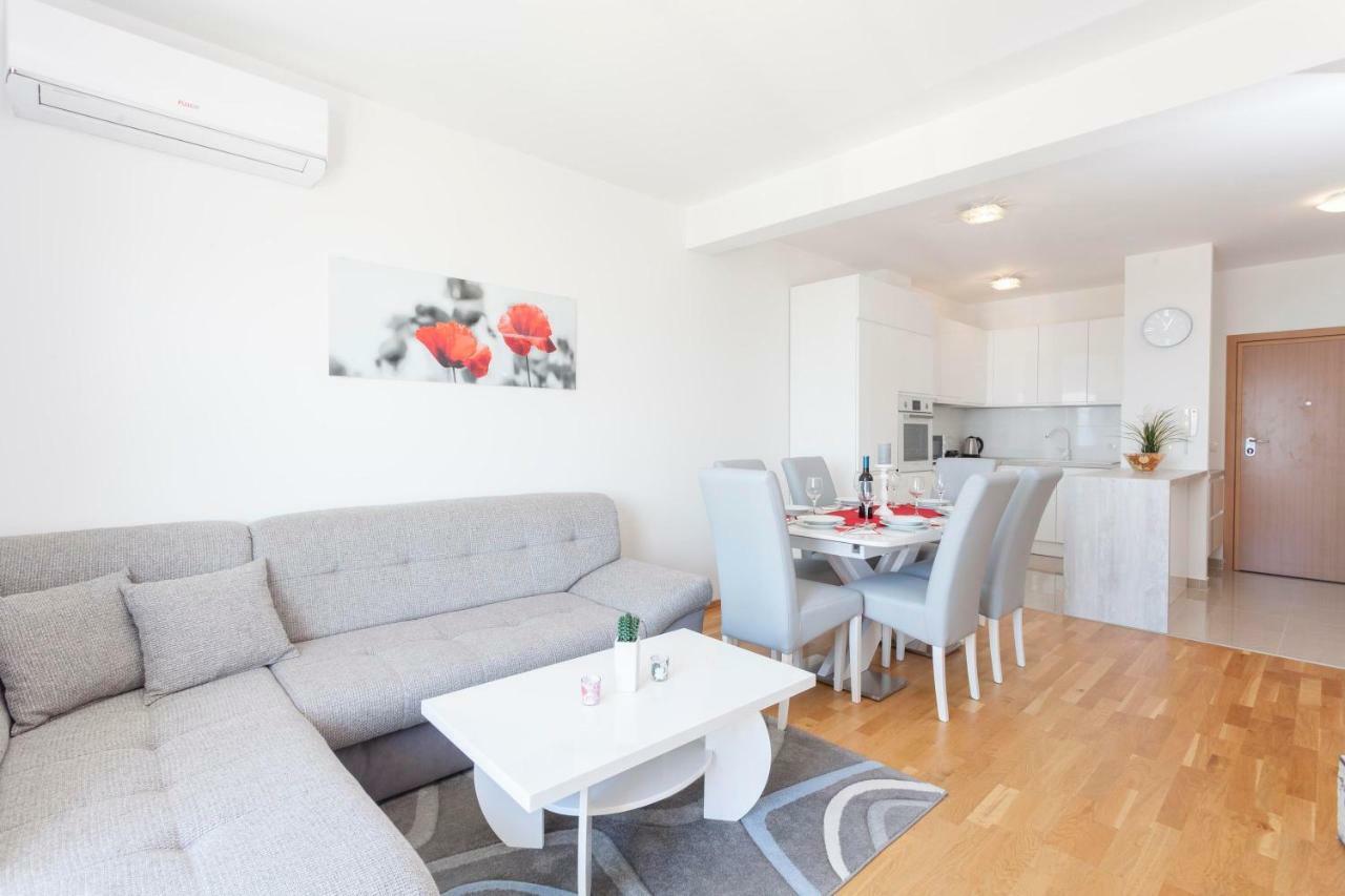 Apartments Dora Makarska Eksteriør bilde