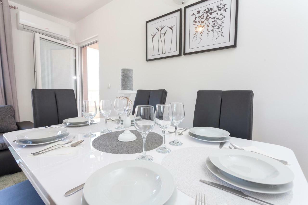 Apartments Dora Makarska Eksteriør bilde