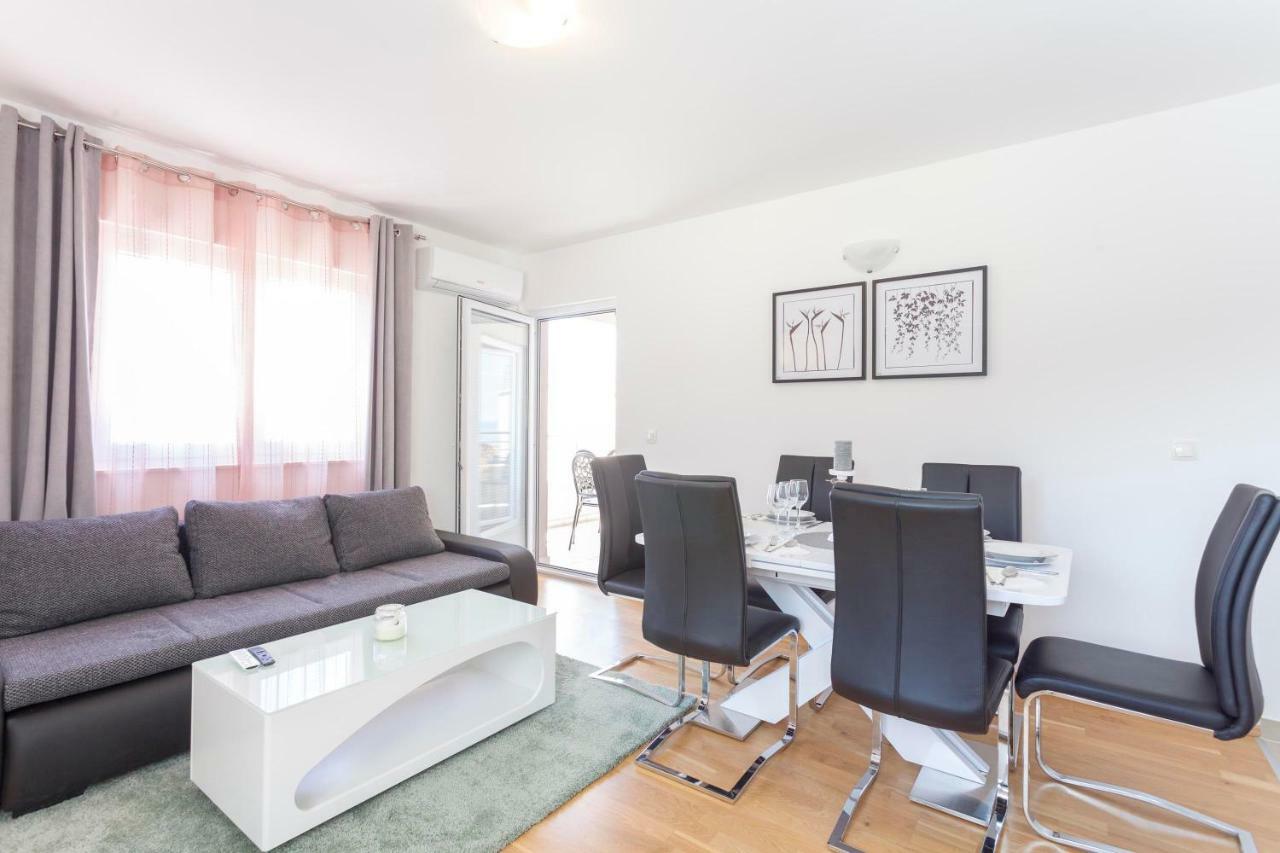 Apartments Dora Makarska Eksteriør bilde