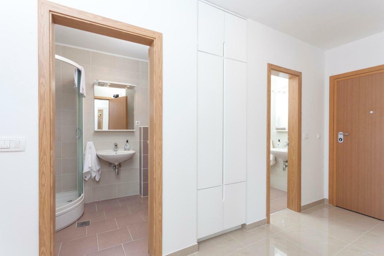 Apartments Dora Makarska Eksteriør bilde